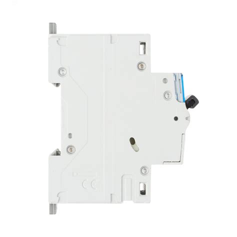 Выключатель автоматический трехполюсный 32А C DX3-E 6кА артикул 407294 ...