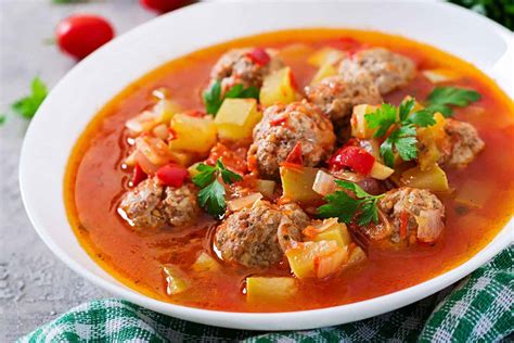 Sopa De Albóndigas Receta Cubana