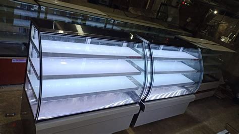 Metal Hot Display Counter For Bakery At Number In Guwahati ID