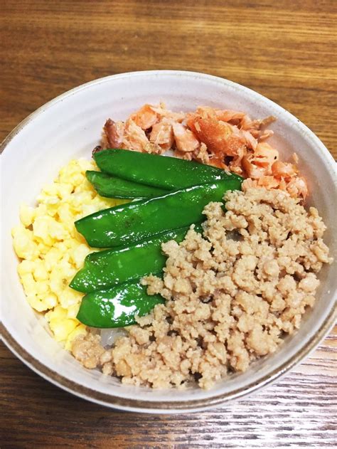 鶏そぼろ丼 By Tokosaku 【クックパッド】 簡単おいしいみんなのレシピが354万品