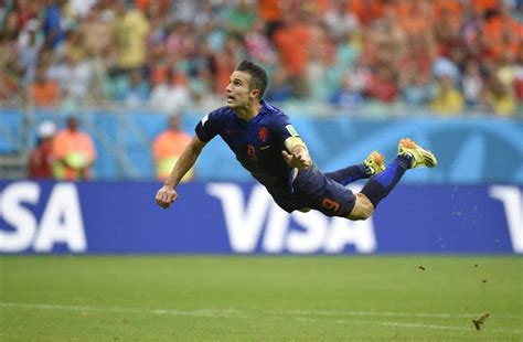 Robin Van Persie The World Cups Flying Dutchman Yahoo Sports