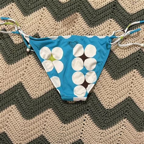 Roxy Women S Blue And White Bikini And Tankini Bottoms Depop