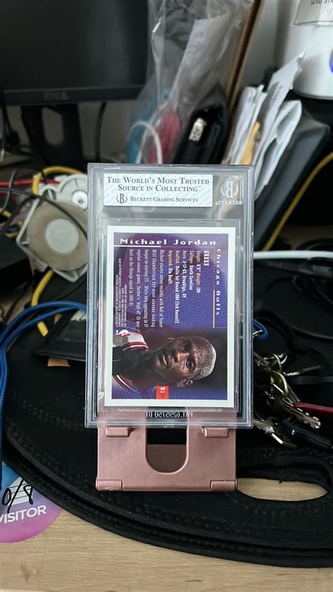 1995 96 Michael Jordan Topps Mystery M1 BGS8 SidelineSwap