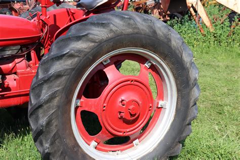 Farmall H Tractor – Grand Blanc Tractor Sales