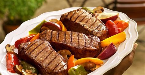 Steaks mit Gemüse vom Grill Rezept EAT SMARTER