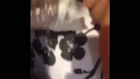 Skunk Showing Her Body To BF In English Porn XHamster