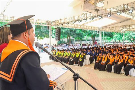 Unimagdalena cierra 2022 con ceremonia especial de graduación