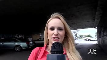 Fellation Uniquement Busty Babe Aux Gros Seins Adore Sucer Des Bites XVIDEOS