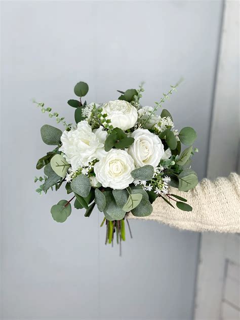 White Bridal Bouquet, Wedding White Rose Bouquet, Boho Flower Bouquet
