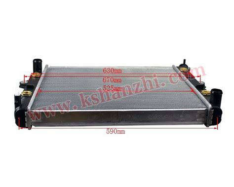 China Customized Hot Selling 16420 30521 71 Hydraulic Aluminum Radiator