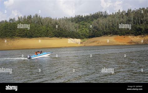 Ooty Tamilnadu India April 30 2022 Tourists Enjoying Boating Ride In