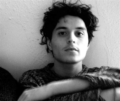 Rapaz decidiu perder a virgindade anal em público