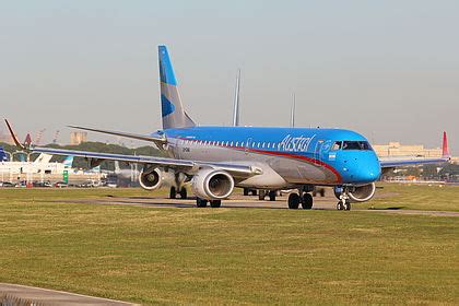 Lv Cma Aerolineas Argentinas Embraer Erj Ar Erj Igw