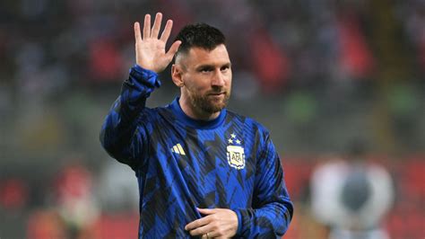 Lionel Messi Hits 500 Million Instagram Followers How Many Does