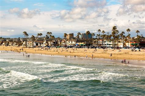 Newport Beach Pier (Newport Beach Municipal Beach) in Newport Beach, CA ...