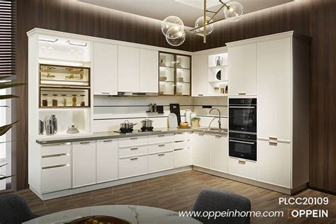 China OPPEIN White Simple European Style Kitchen Cabinet