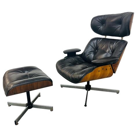 Mid Century Modern Overman AB Swedish Chrome Swivel Lounge Chair And