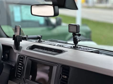 Rubigrid® 2021 Ford Bronco Platform Dash Mount Device Phone Holder