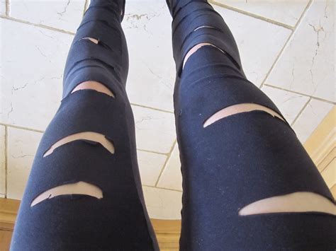 Living Classy and Fabulous: DIY: Making Slit Cut Leggings