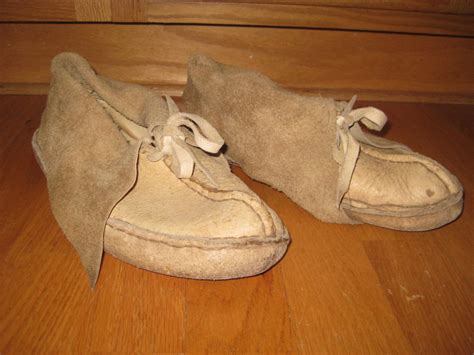 Withdrawn Handmade Center Seam Moccasins Mens 9 1 2 Ee The Muzzleloading Forum