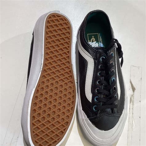Vans Unisex Size 55 7 Black White Shoes