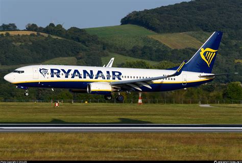 Ei Evb Ryanair Boeing As Wl Photo By Chris Jilli Id