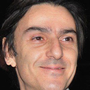 Yvan Attal - Bio, Facts, Family | Famous Birthdays