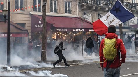 Violencia En Francia Más De 450 Detenidos Y 441 Agentes Heridos En