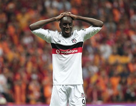 Demba Ba gives farewell signal | Daily Sabah