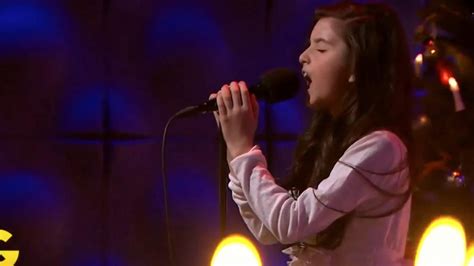 Angelina Jordan I Saw Mommy Kissing Santa Claus Tv2 December 25 2014