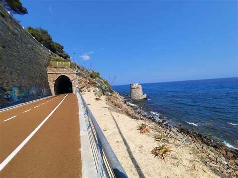 La pista ciclabile di Imperia percorso e curiosità Agriturismo Le