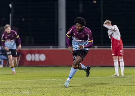 Nipte Zege Helmond Sport Bij Jong Fc Utrecht Helmond Sport