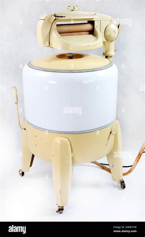 Antique Wringer Washing Machine Hi Res Stock Photography And Images Alamy