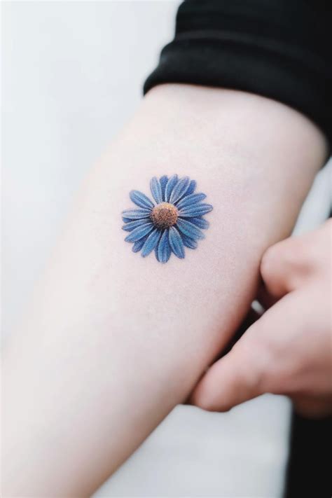 Fabulous Daisy Tattoo Ideas And Designs