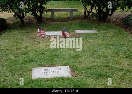 Leonard Bernstein grave Green-Wood Cemetery Stock Photo - Alamy