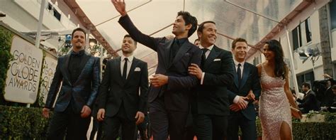 Entourage movie review & film summary (2015) | Roger Ebert