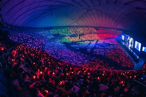 Niziu、初のドーム公演がスタート＆東京ドーム2daysで10万人以上を動員 新曲を初パフォーマンス（画像：全7枚） ライブ・セット