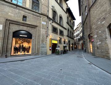 Attico Mansarda In Vendita In Borgo Santi Apostoli A Firenze 185mq