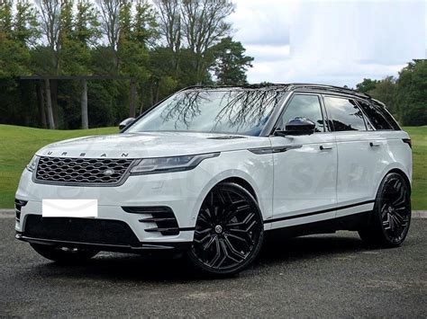 SOLD 8043 Land Rover Range Rover Velar D300 R Dynamic HSE 2993CC