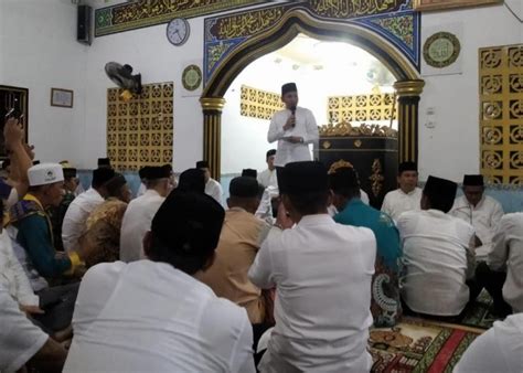 Bupati Safari Ramadan Bantu Rp 10 Juta Masjid Baitul Amal Desa Belanti