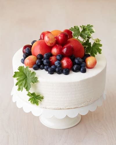 Bountiful Fresh Fruit Cake Decoration | AllFreeDIYWeddings.com