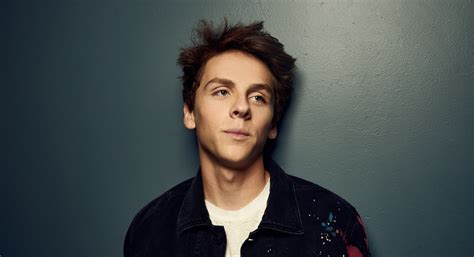 Jacob Bertrand Biografia Chi è Età Altezza Peso Tatuaggi Fidanzata Carriera Instagram E