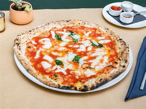 28 Best Pizza Spots in Los Angeles To Try in 2024