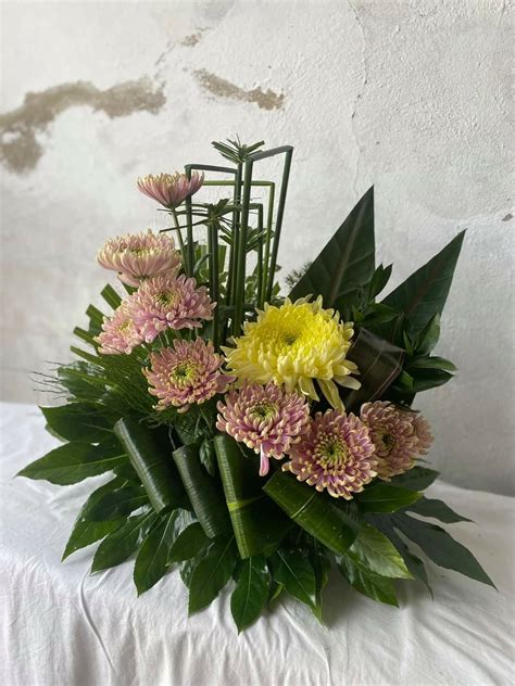 Altar Arrangement Modern Flower Arrangements Birthday Flowers Bouquet