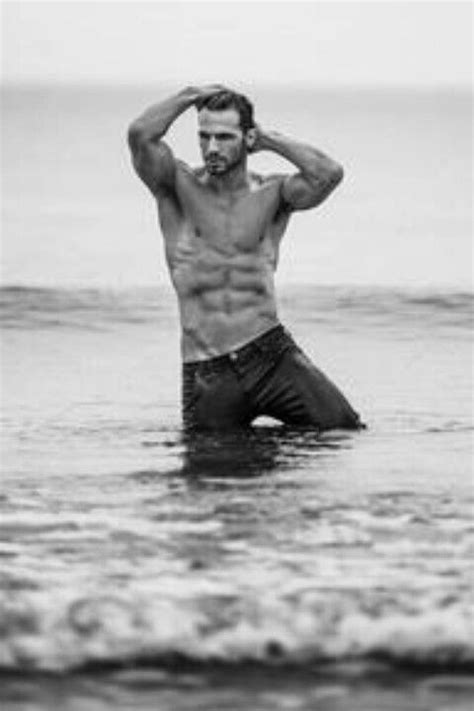 beach trip ideas male models beach photoshoot photography poses