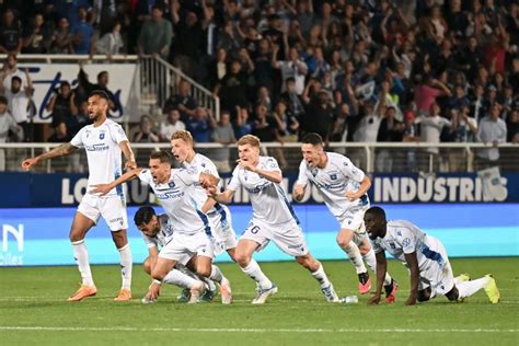 La Nuit Magique De Laj Auxerre Ligue 2 Play Off 2 Auxerre