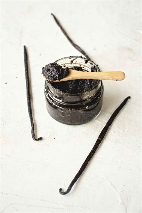 Best Homemade Vanilla bean paste recipe - SimplyBeyondHerbs