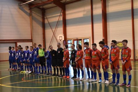 Football Challenges Départementaux De Futsal U18 Et U15 Autant En Emporte La Marne