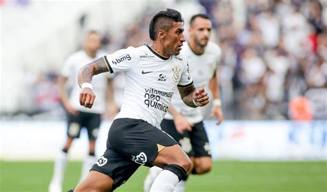 Corinthians Confirma Les O No Joelho Esquerdo De Paulinho