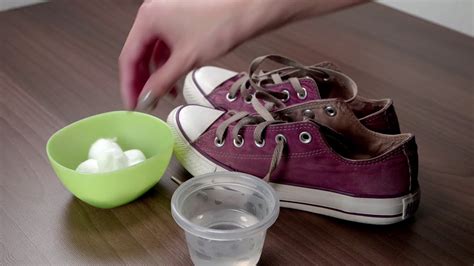 How To Get Rid Of Smelly Shoe Smell Youtube